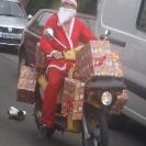 Le papa Noël sur sa moto !